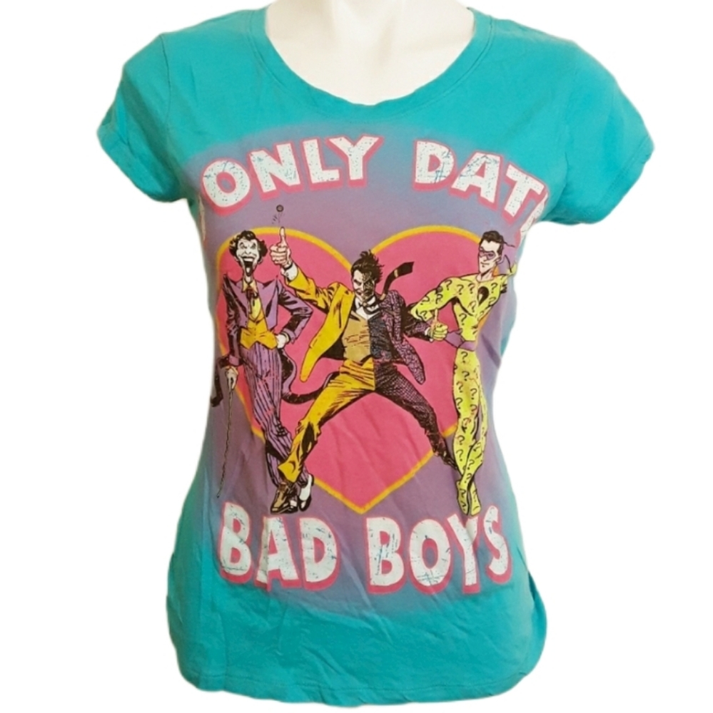 DC Comics I Only Date Bad Boys Graphic Tee EUC sz L